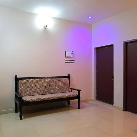 The Club House Hotel Pondicherry Exterior photo