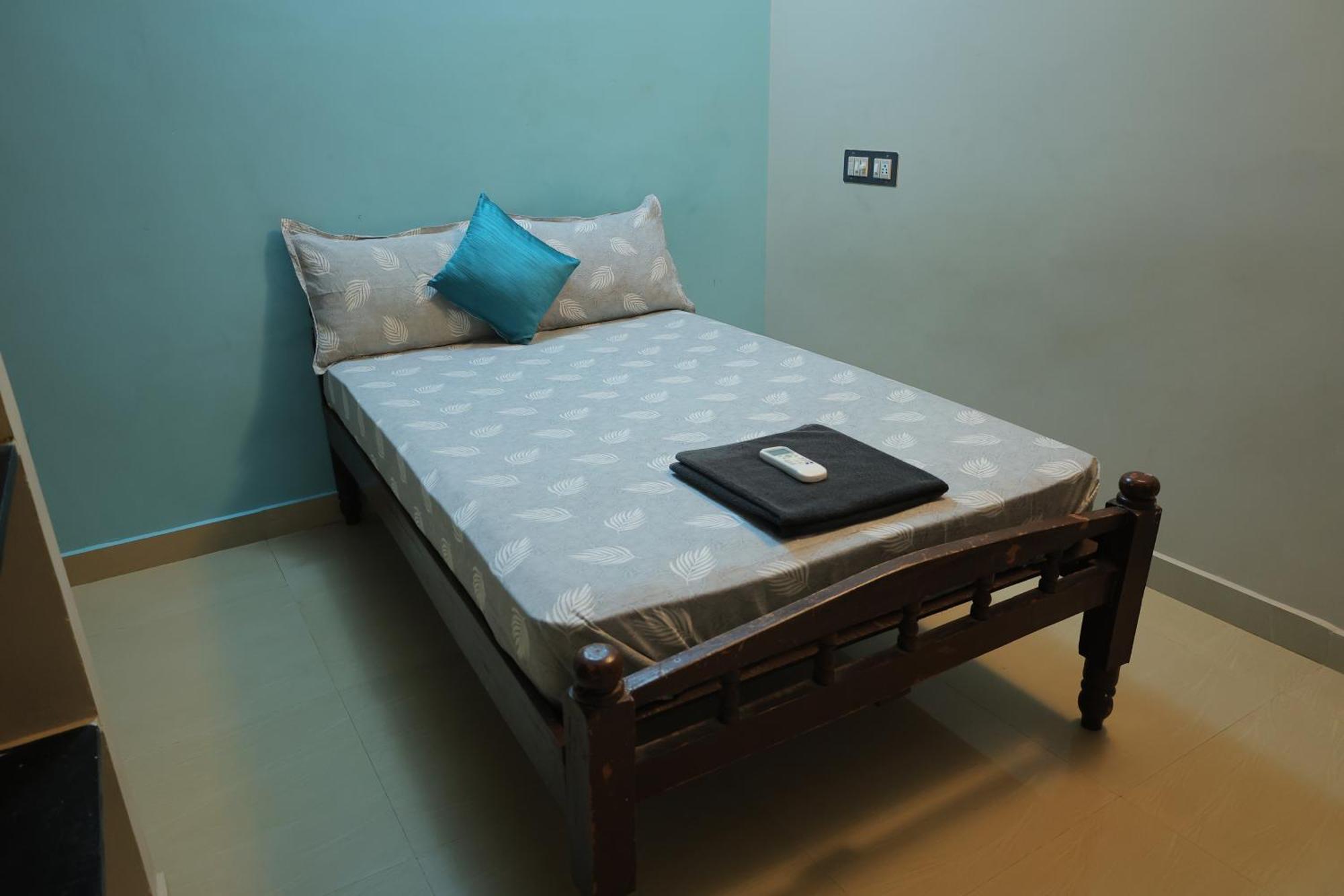 The Club House Hotel Pondicherry Exterior photo