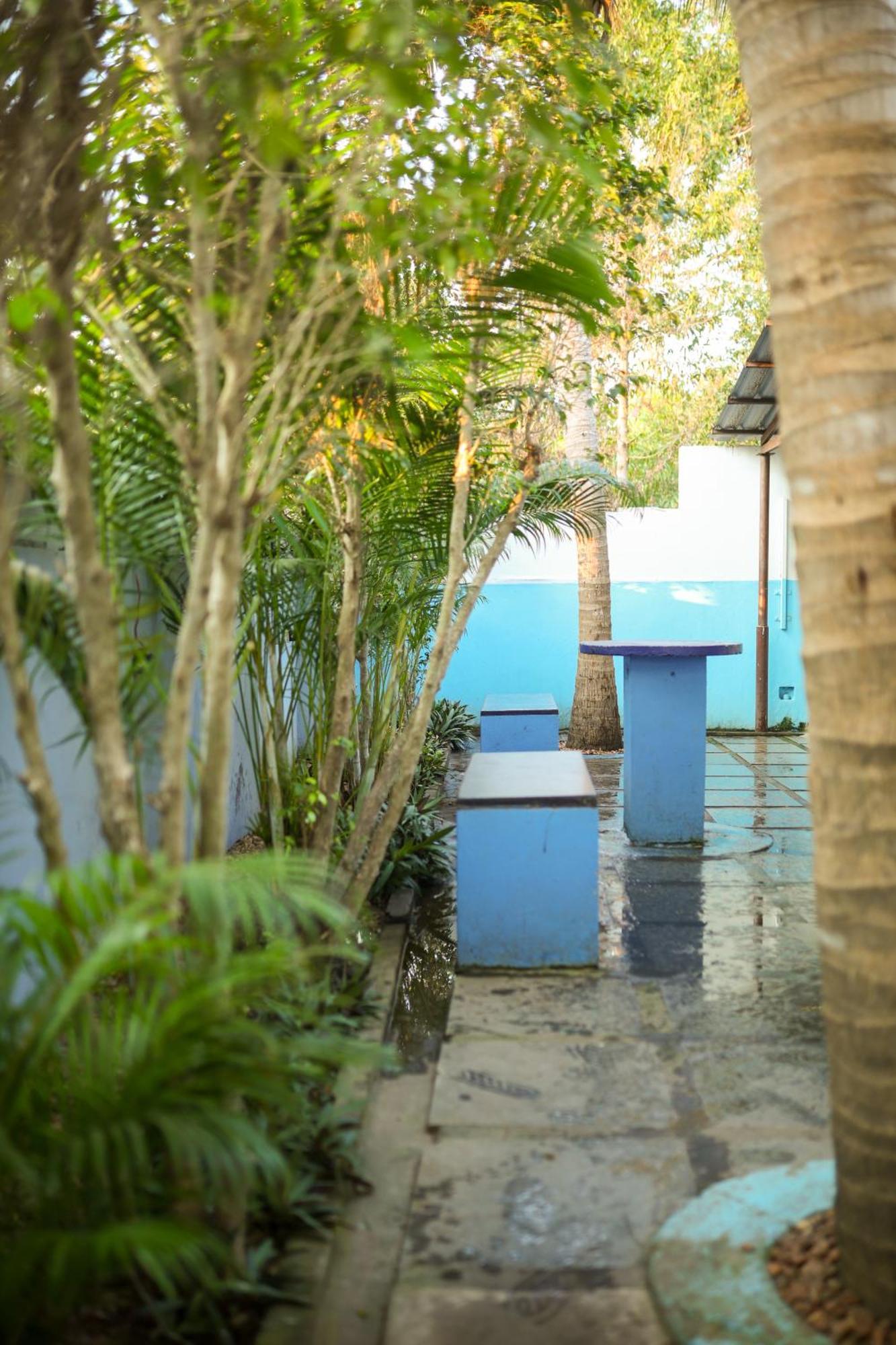 The Club House Hotel Pondicherry Exterior photo